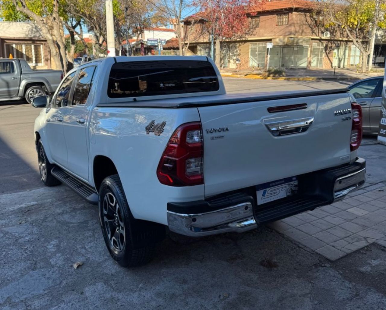 Toyota Hilux Usada en Mendoza, deRuedas