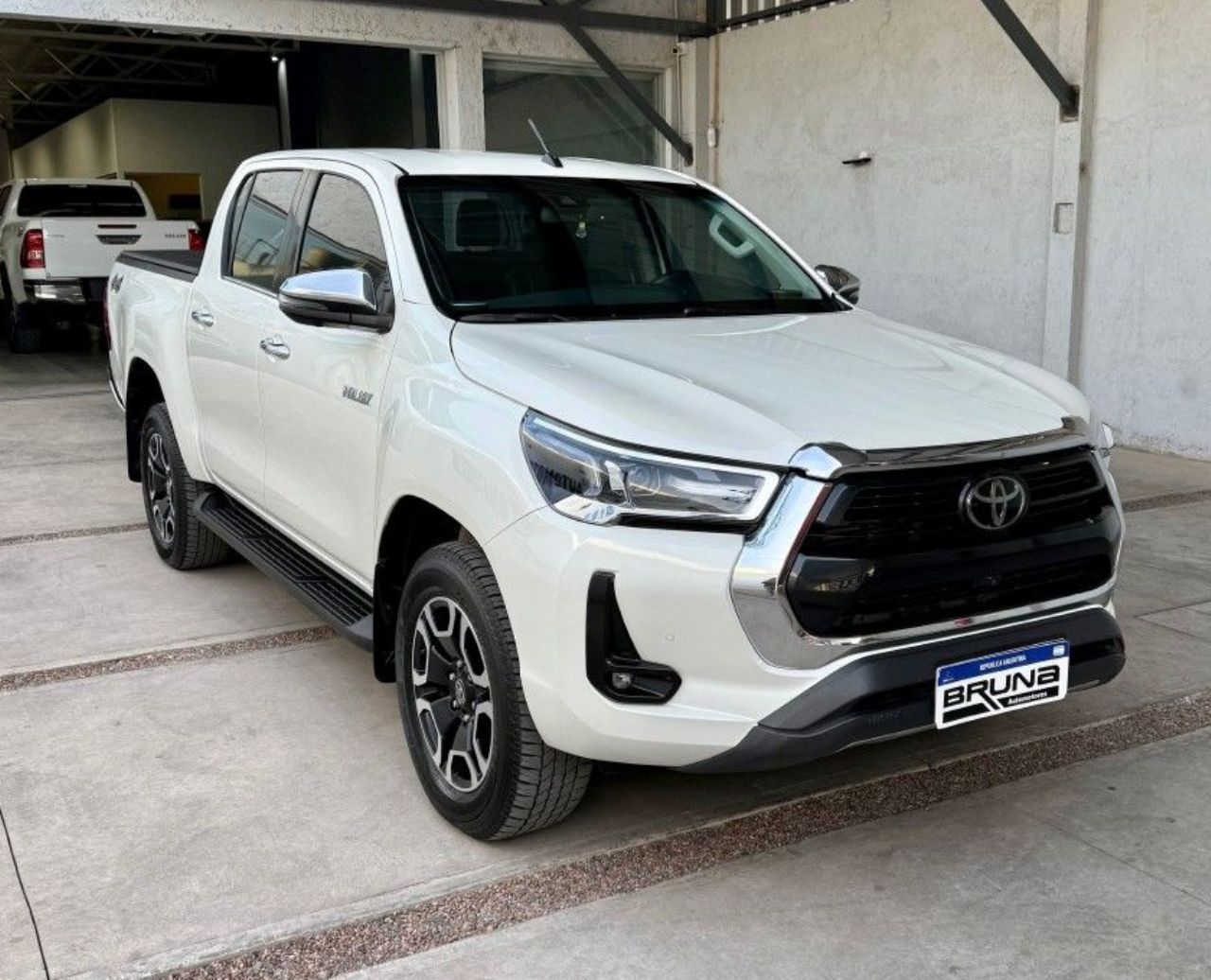 Toyota Hilux Usada Financiado en Mendoza, deRuedas