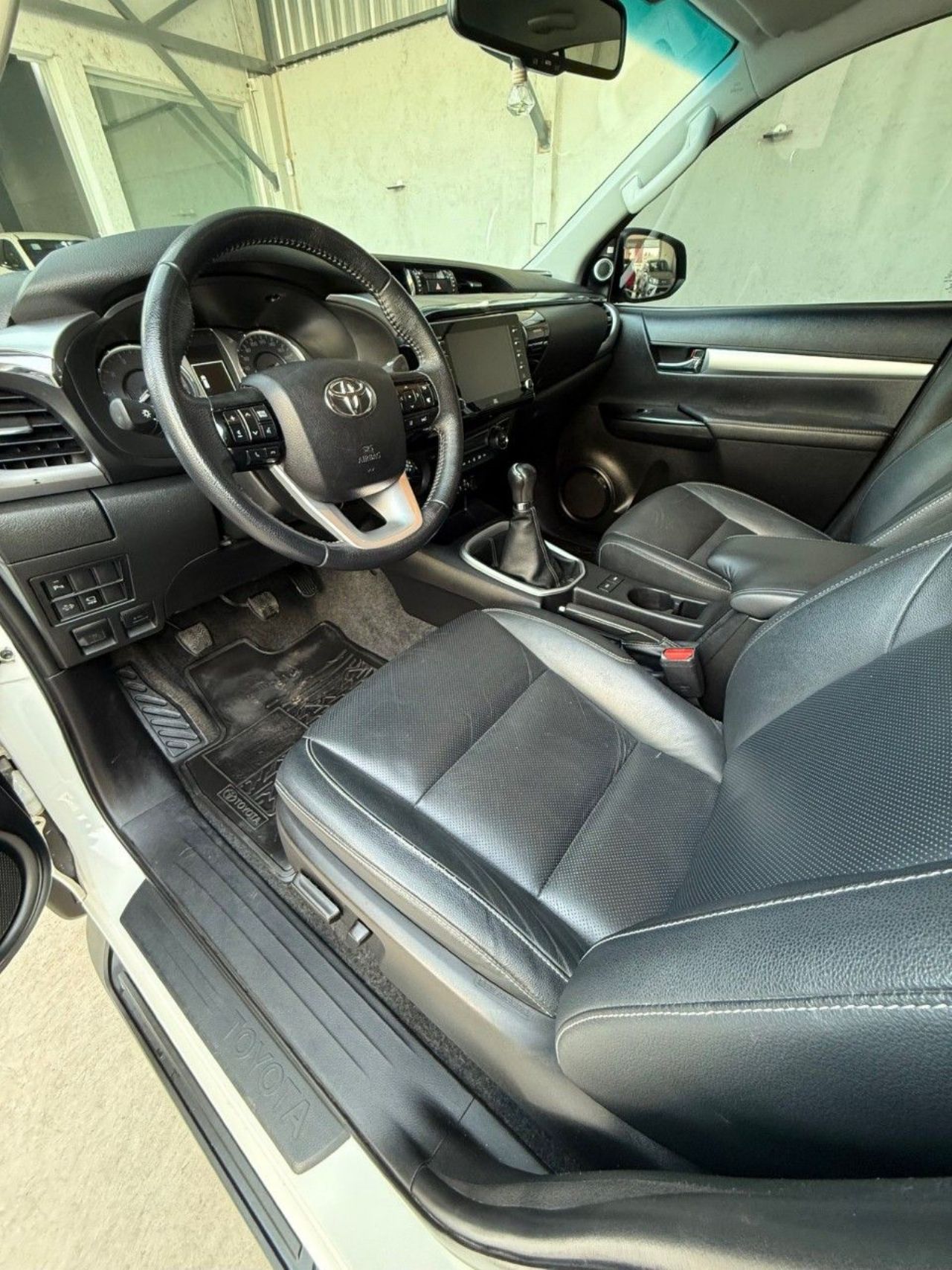 Toyota Hilux Usada Financiado en Mendoza, deRuedas