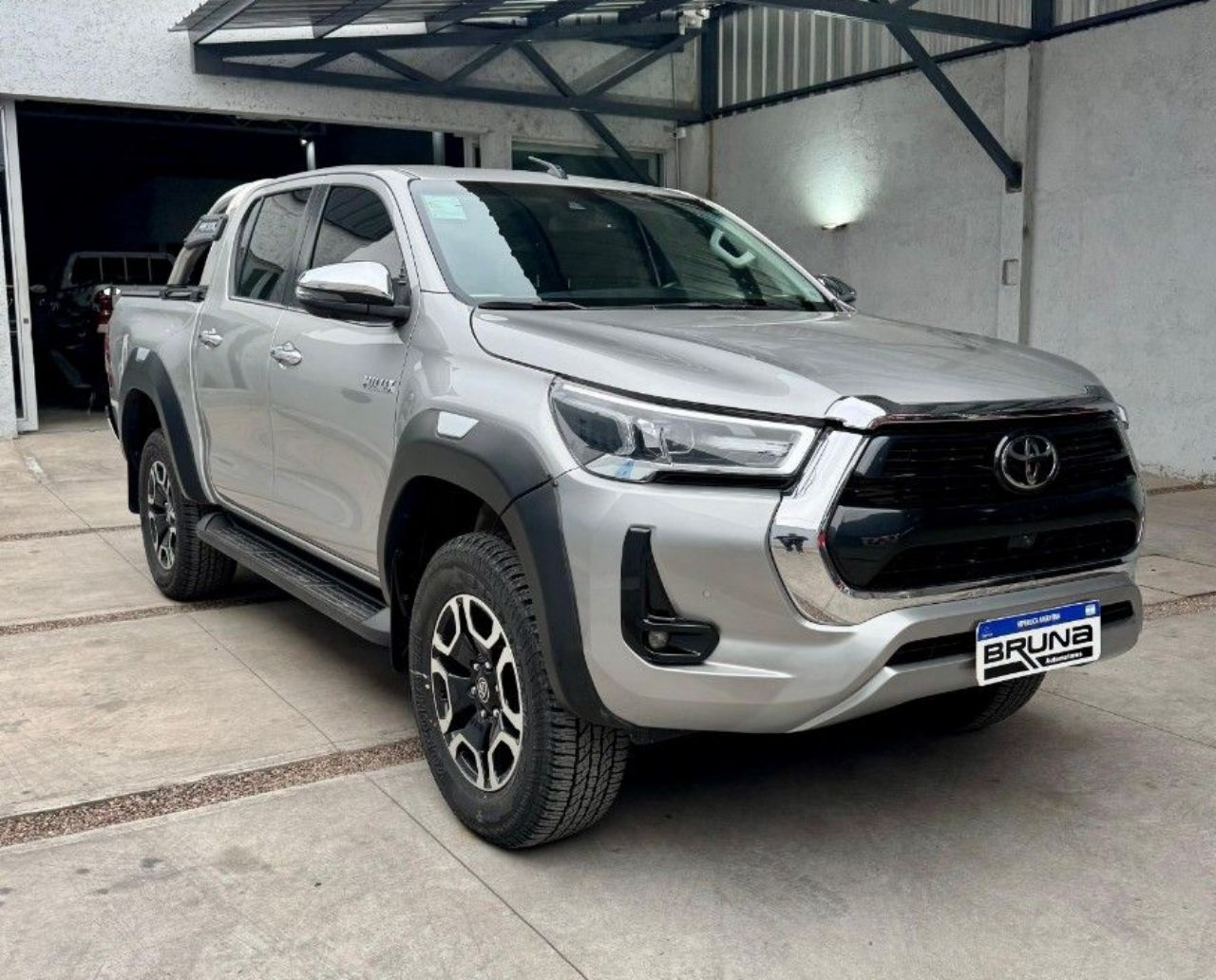 Toyota Hilux Usada Financiado en Mendoza, deRuedas