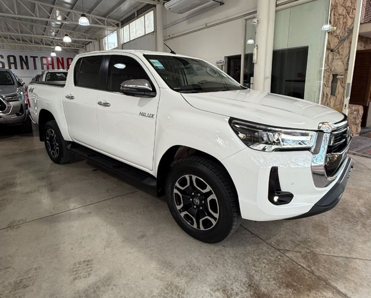Toyota Hilux Usada Financiado en Mendoza, deRuedas