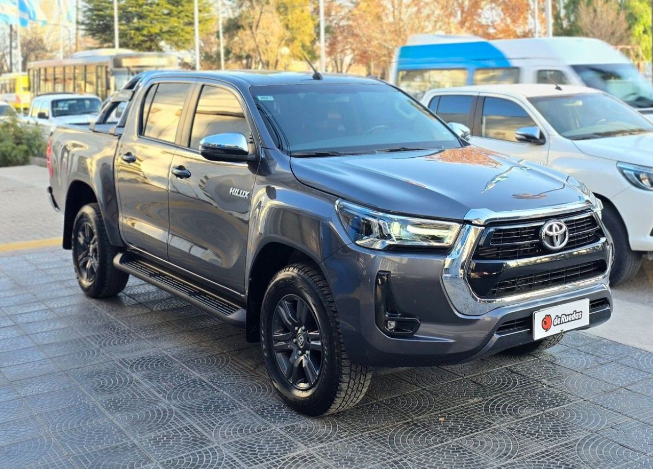 Toyota Hilux Usada Financiado en Mendoza, deRuedas