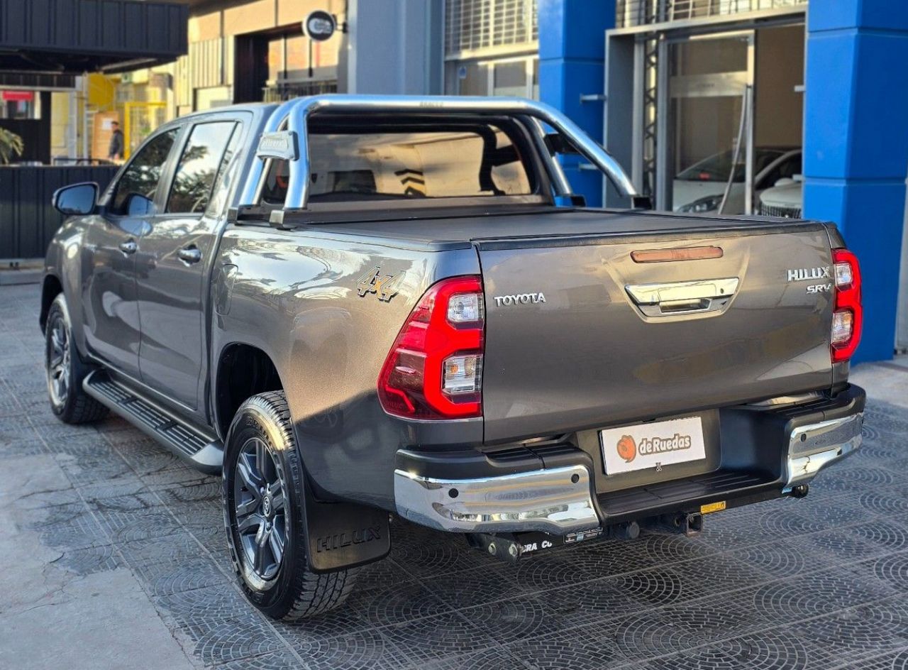 Toyota Hilux Usada Financiado en Mendoza, deRuedas