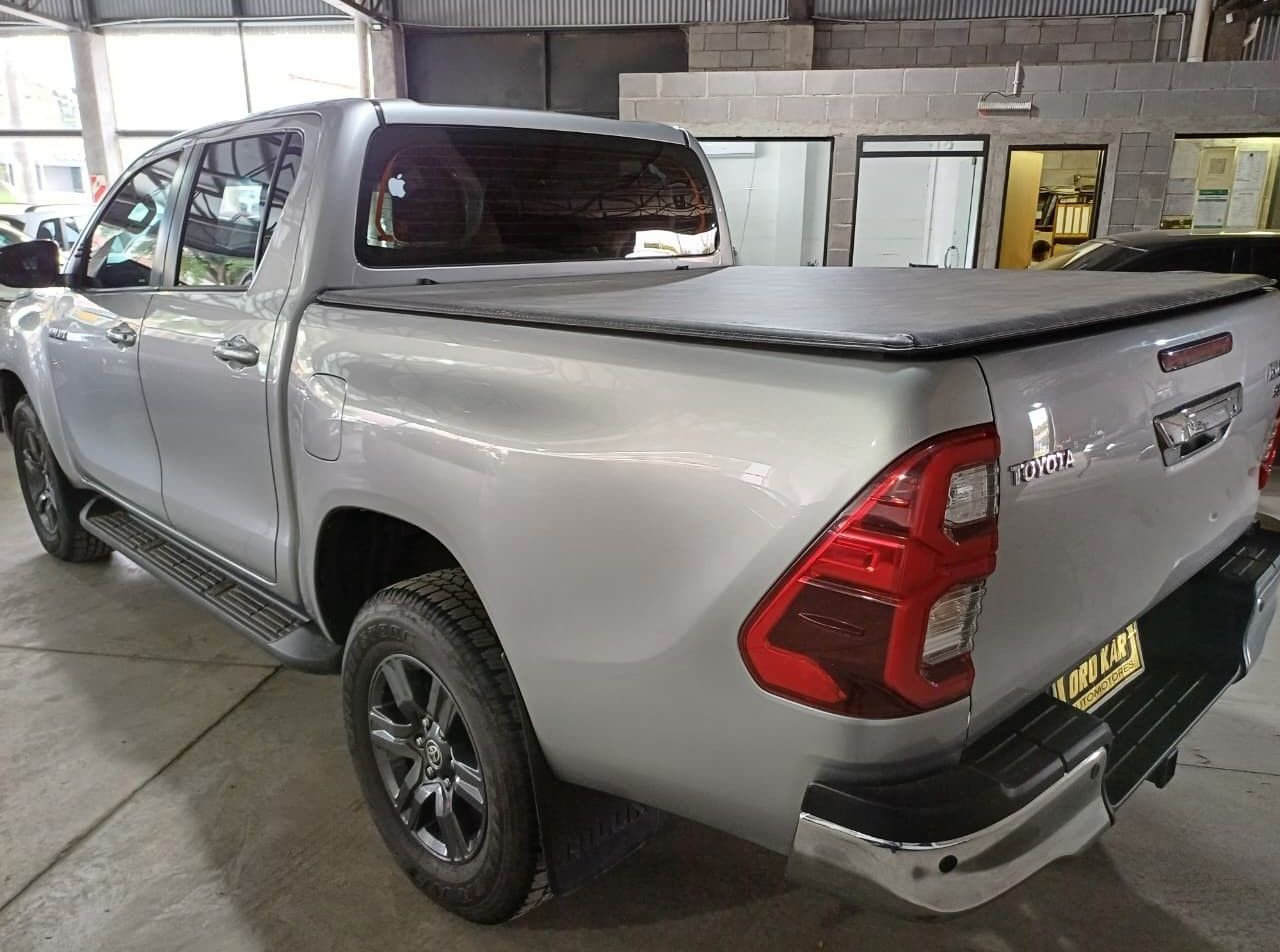 Toyota Hilux Usada Financiado en Córdoba, deRuedas