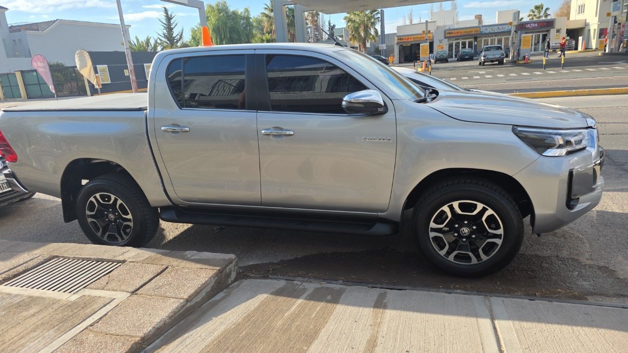 Toyota Hilux Usada en Mendoza, deRuedas