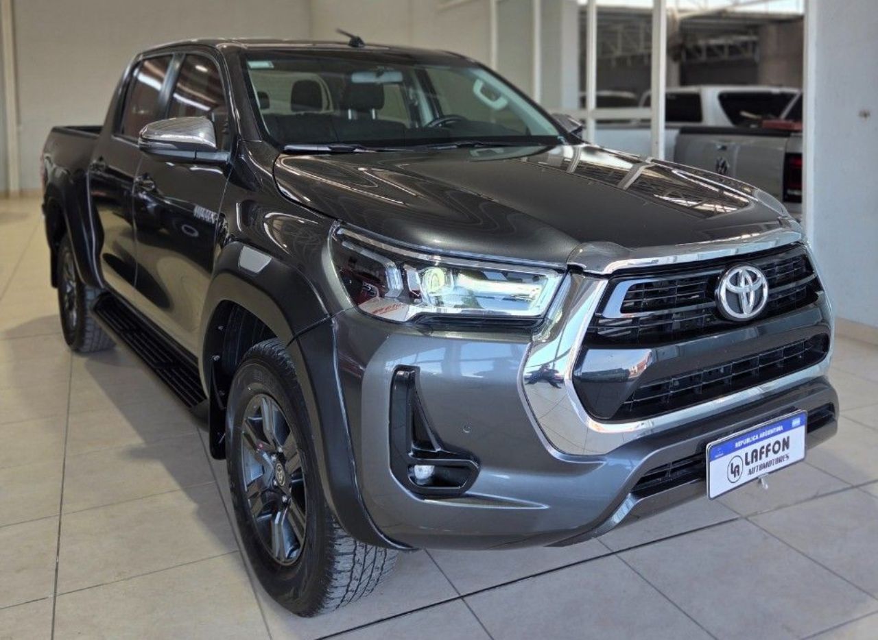 Toyota Hilux Usada Financiado en Mendoza, deRuedas