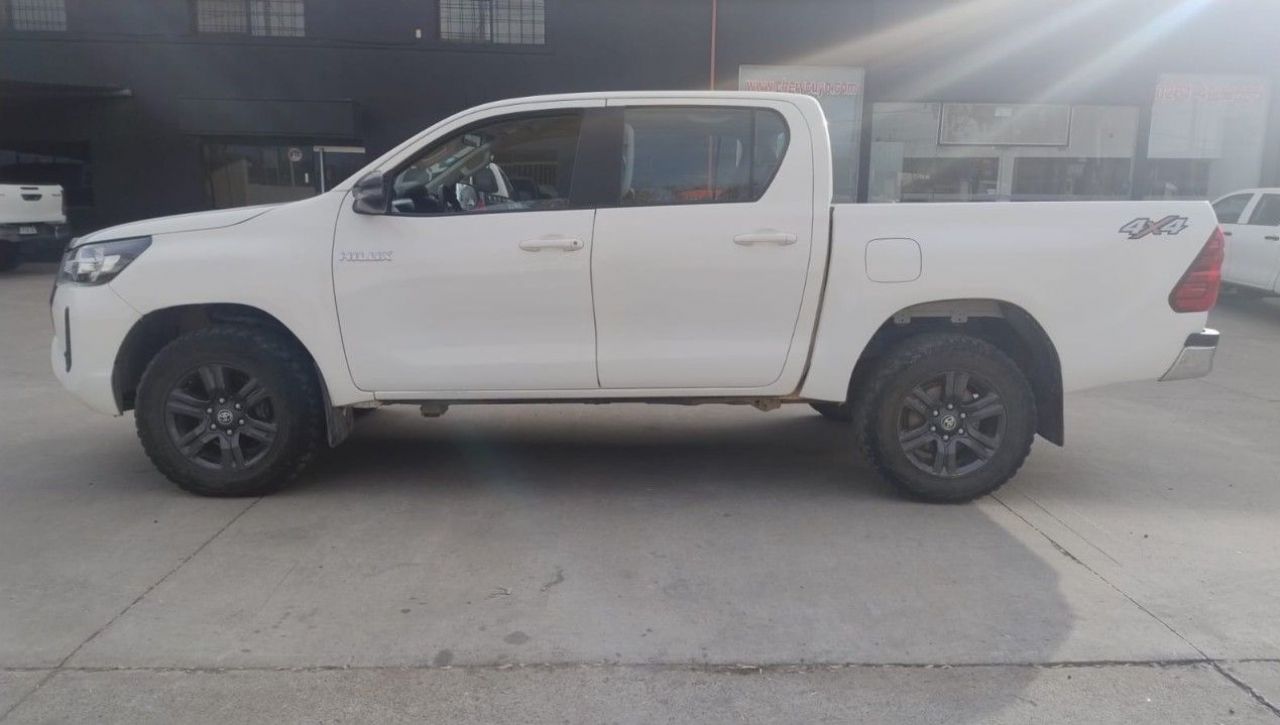 Toyota Hilux Usada en Mendoza, deRuedas