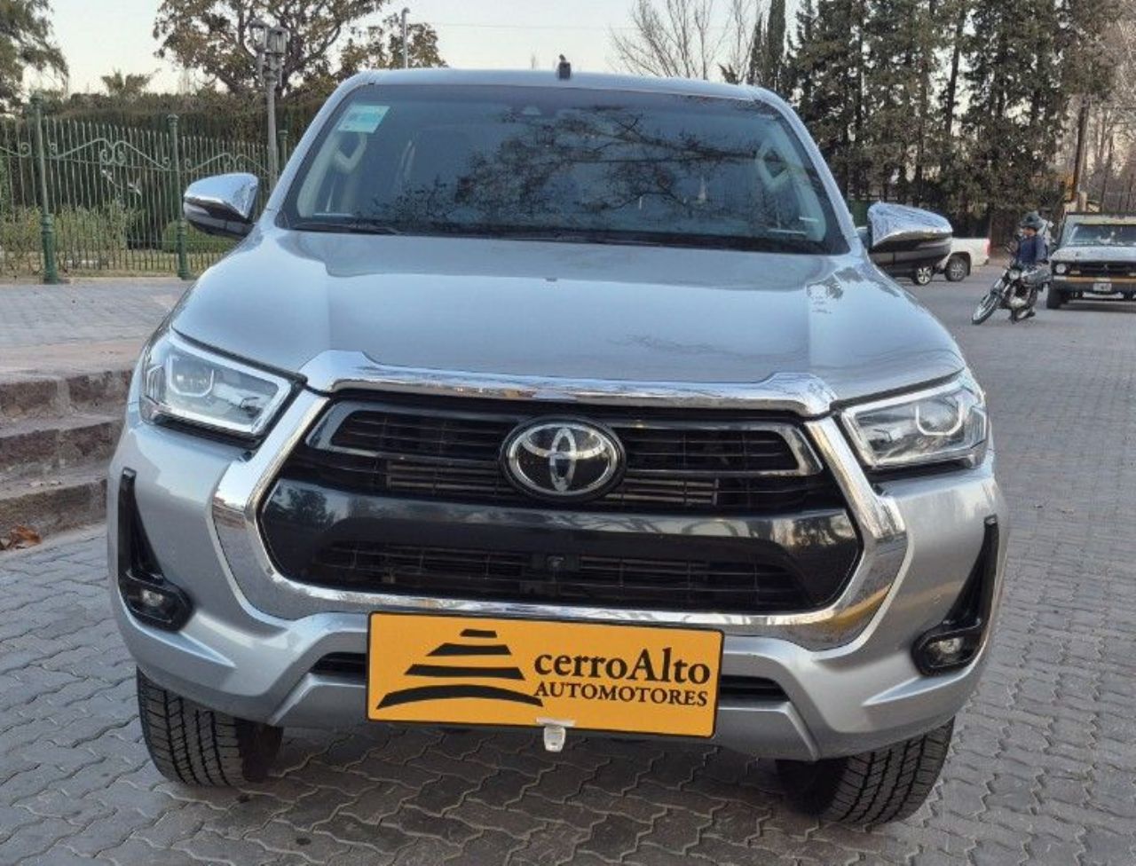 Toyota Hilux Usada en Mendoza, deRuedas