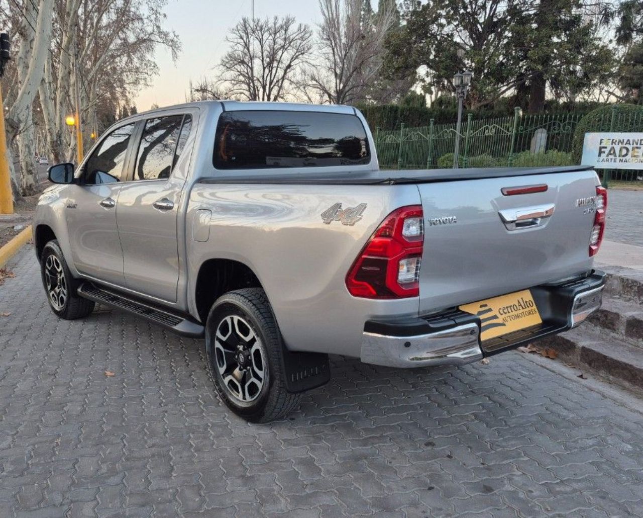 Toyota Hilux Usada en Mendoza, deRuedas