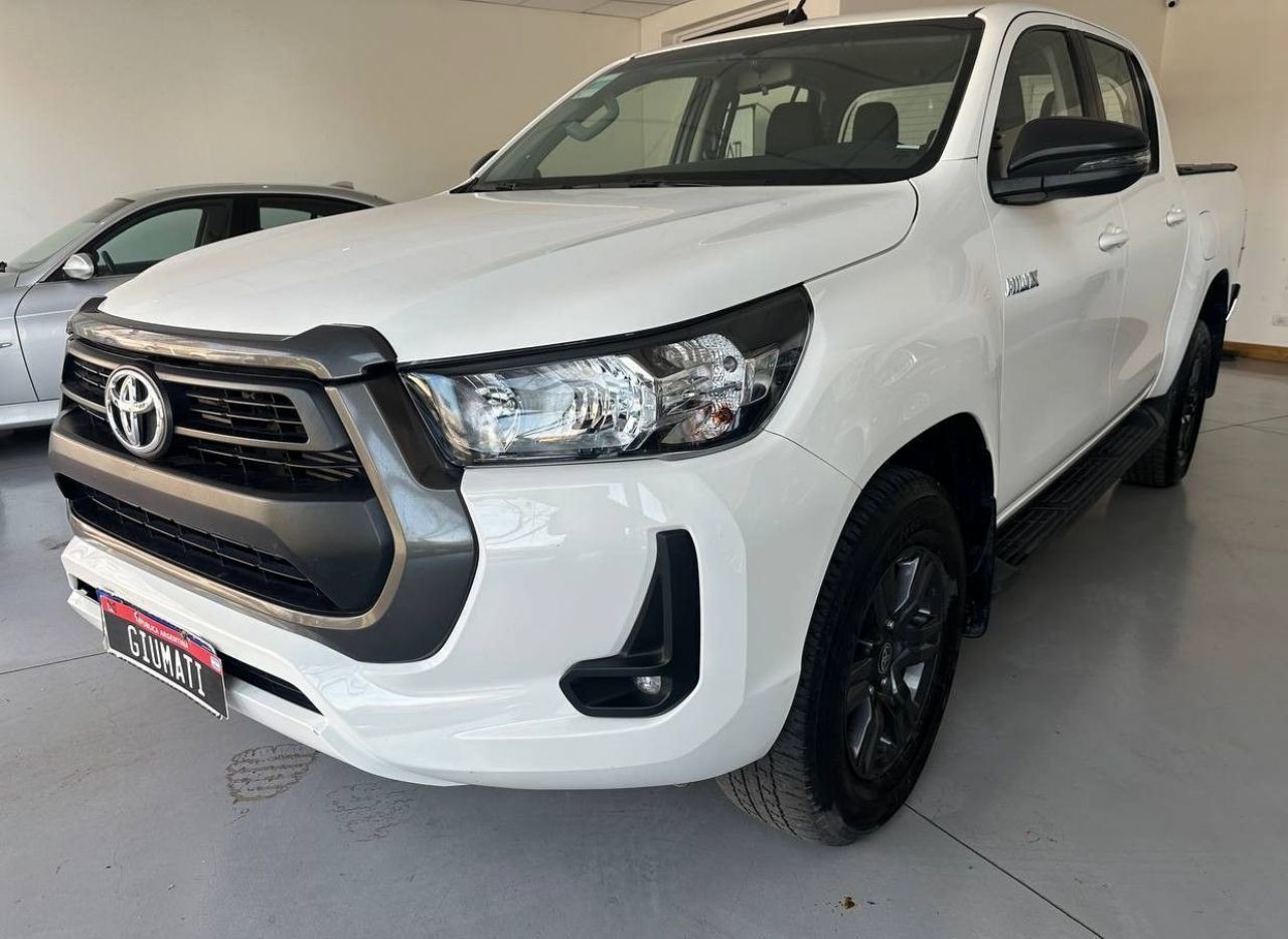 Toyota Hilux Usada Financiado en Mendoza, deRuedas