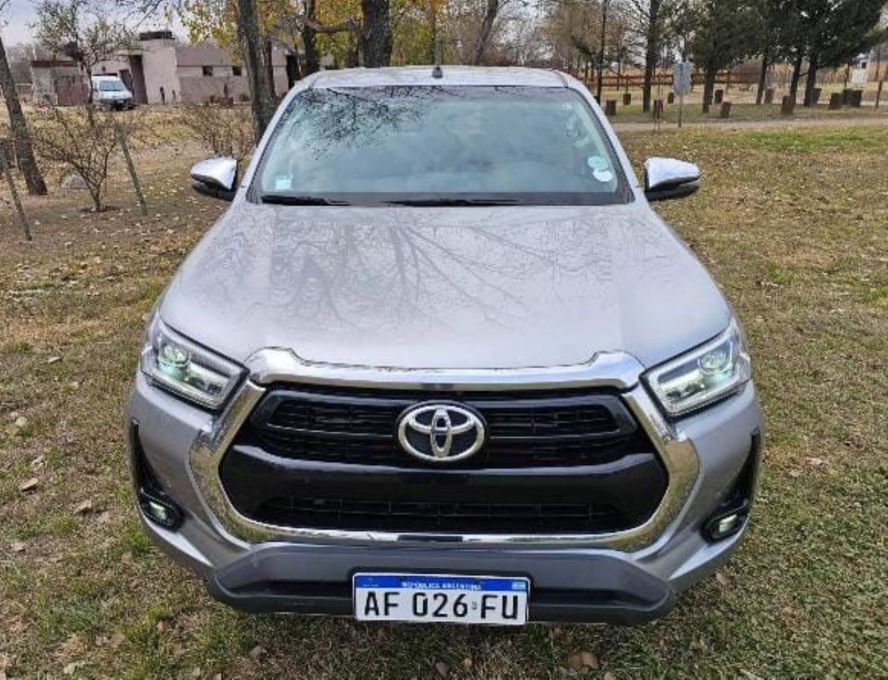 Toyota Hilux Usada Financiado en Córdoba, deRuedas