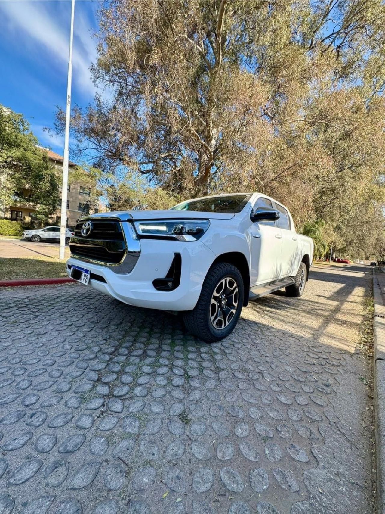 Toyota Hilux Usada Financiado en Córdoba, deRuedas