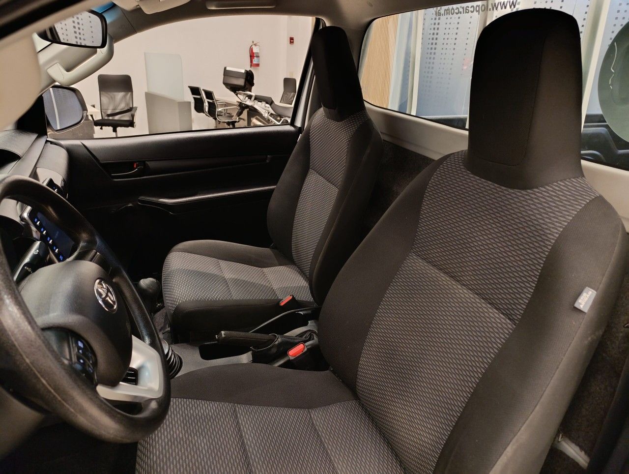 Toyota Hilux Usada Financiado en Córdoba, deRuedas