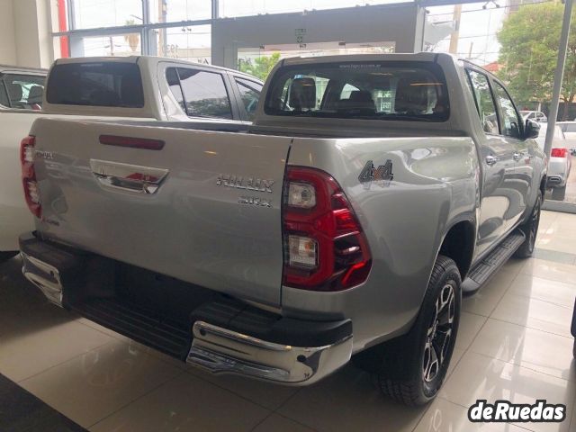 Toyota Hilux Nueva en Córdoba, deRuedas