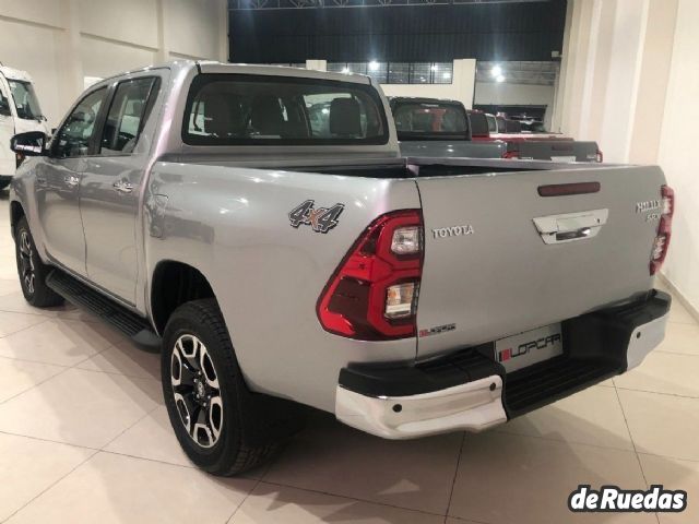 Toyota Hilux Nueva en Córdoba, deRuedas