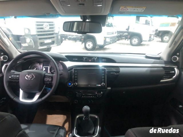 Toyota Hilux Nueva en Córdoba, deRuedas
