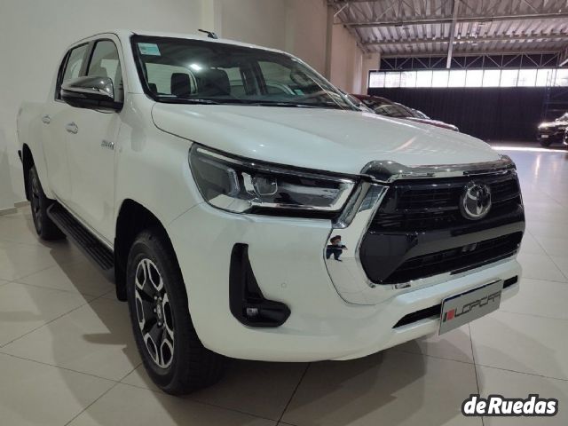 Toyota Hilux Nueva en Córdoba, deRuedas