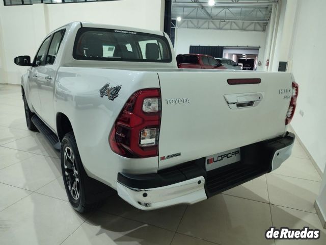 Toyota Hilux Nueva en Córdoba, deRuedas