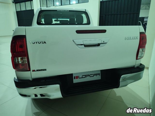Toyota Hilux Nueva en Córdoba, deRuedas