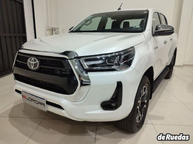 Toyota Hilux Nueva en Córdoba, deRuedas