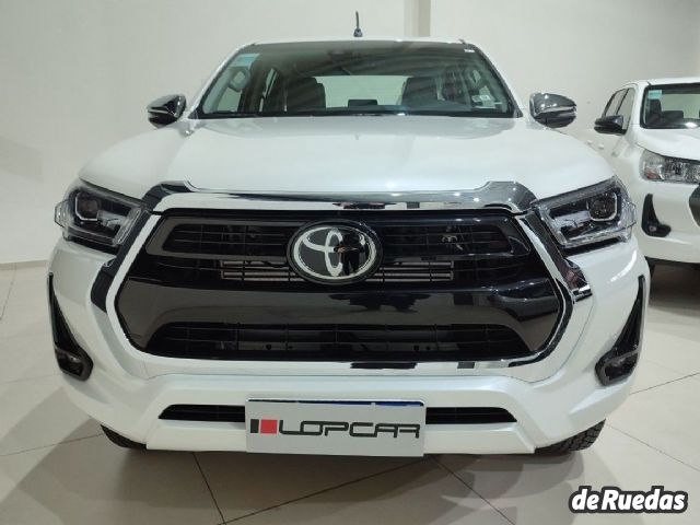 Toyota Hilux Nueva en Córdoba, deRuedas
