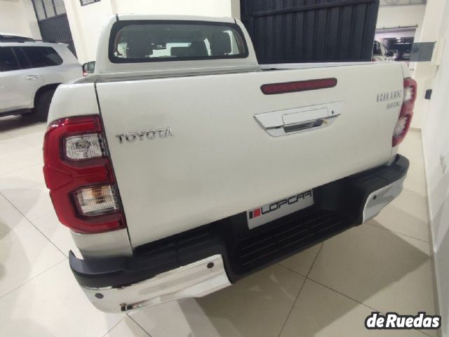 Toyota Hilux Nueva en Córdoba, deRuedas
