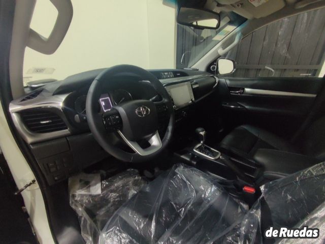 Toyota Hilux Nueva en Córdoba, deRuedas
