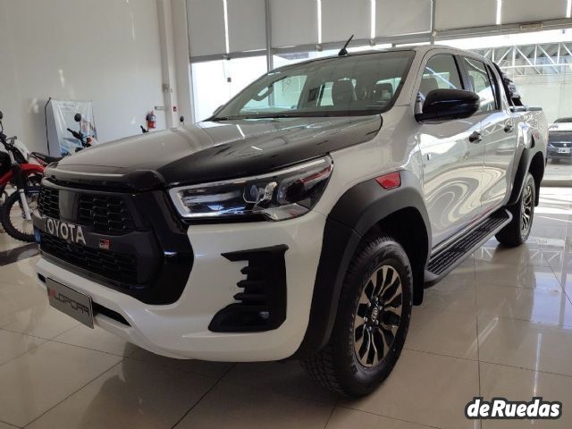 Toyota Hilux Nueva en Córdoba, deRuedas
