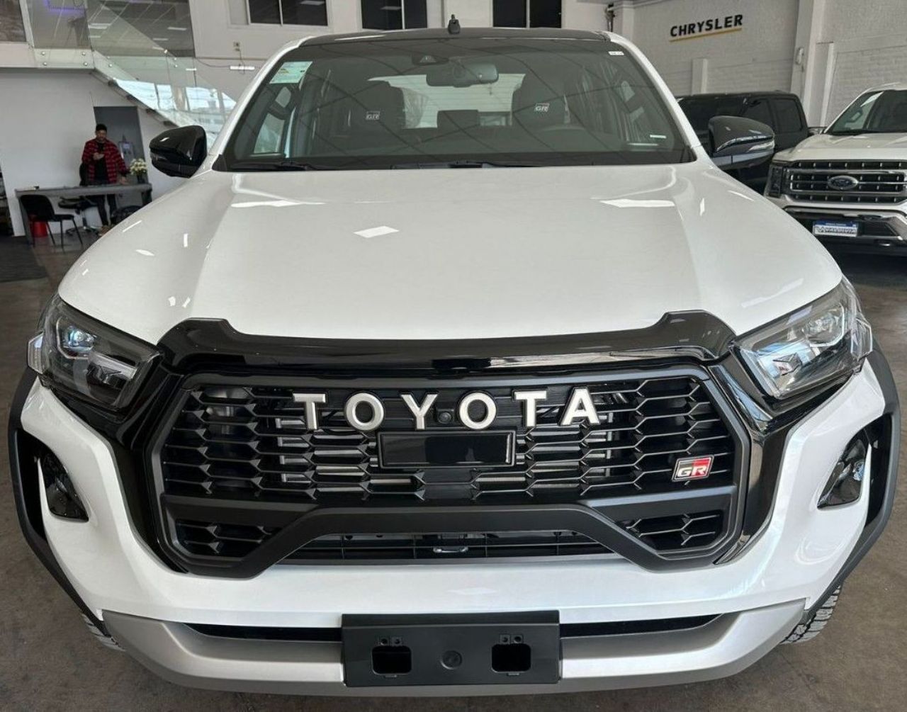 Toyota Hilux Usada en San Juan, deRuedas