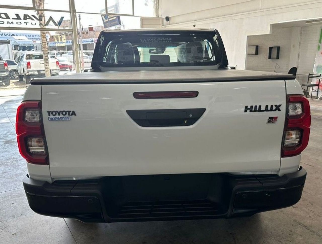 Toyota Hilux Usada en San Juan, deRuedas