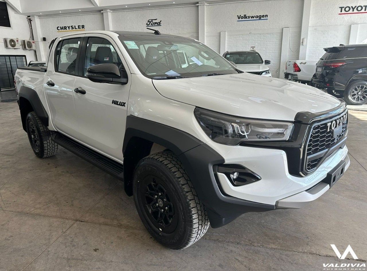 Toyota Hilux Usada en San Juan, deRuedas