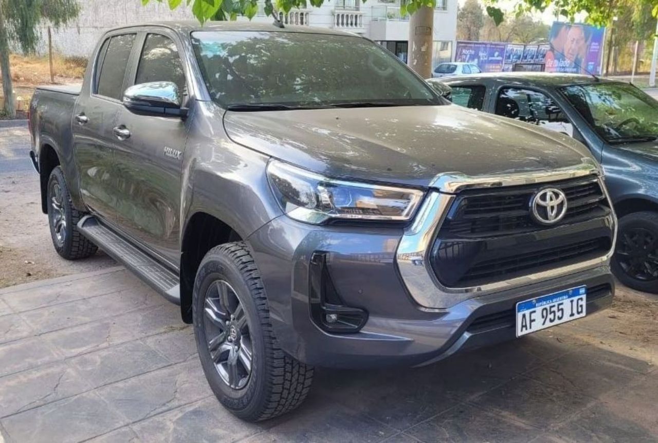 Toyota Hilux Usada en Mendoza, deRuedas