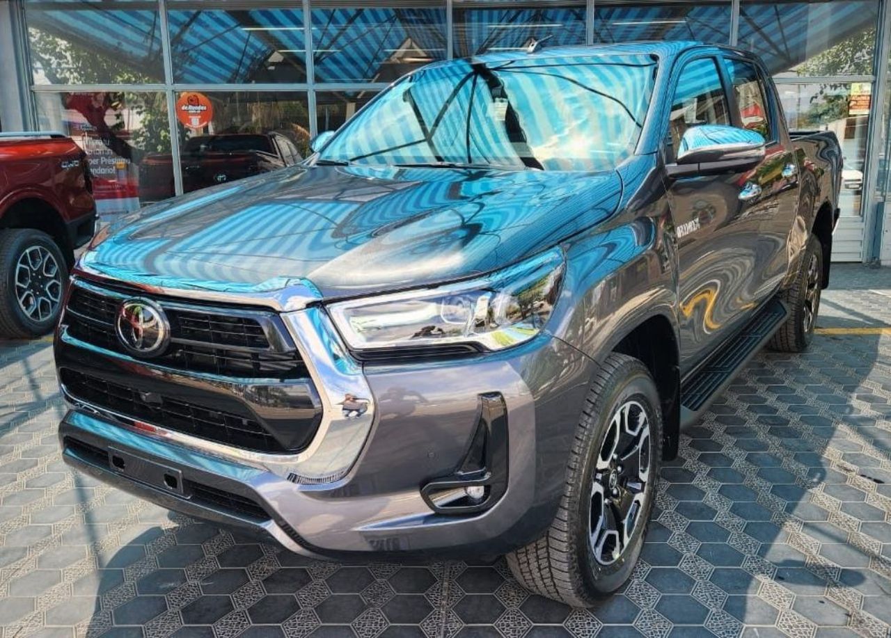 Toyota Hilux Nueva en Mendoza, deRuedas