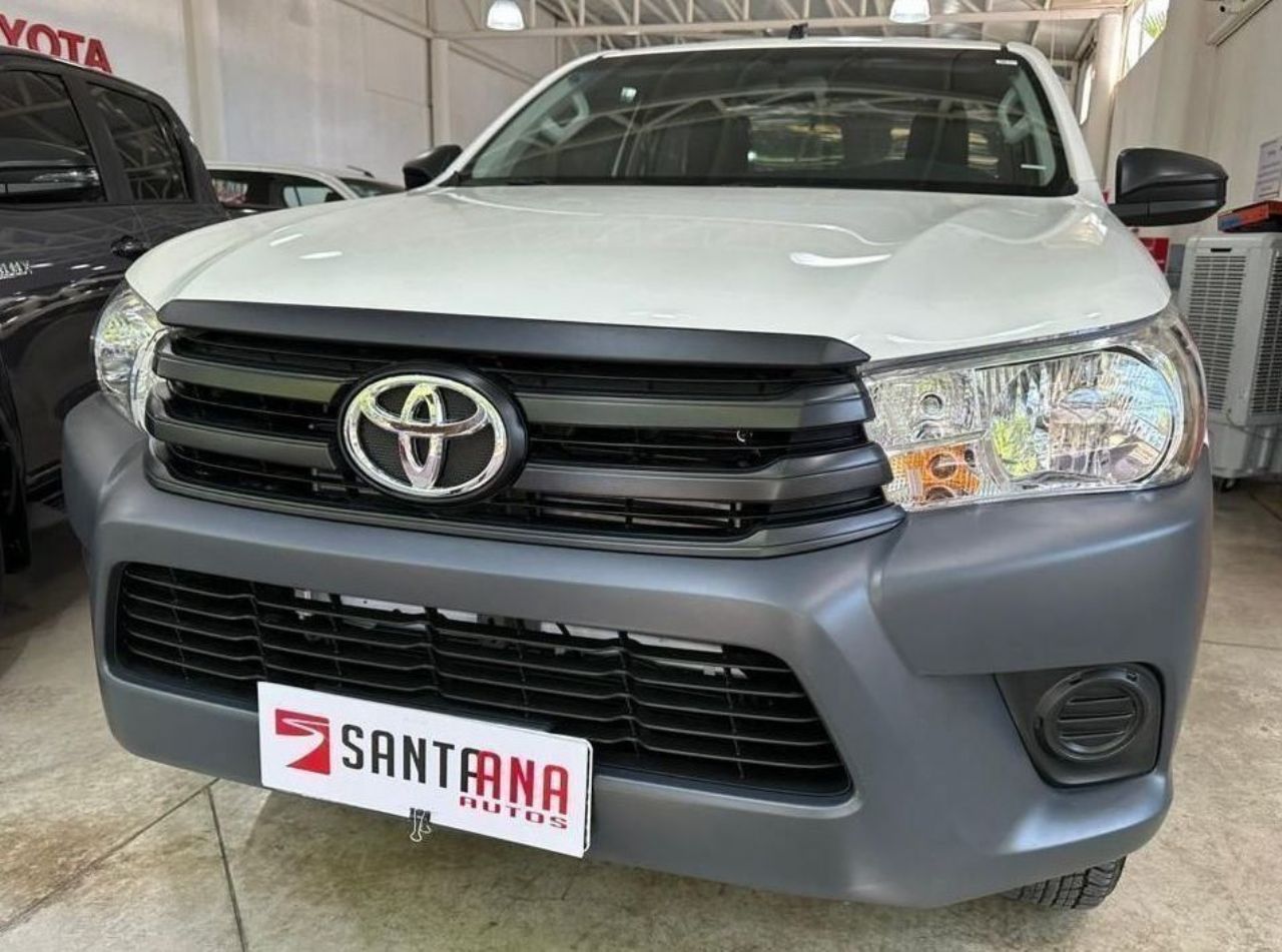 Toyota Hilux Usada Financiado en Mendoza, deRuedas