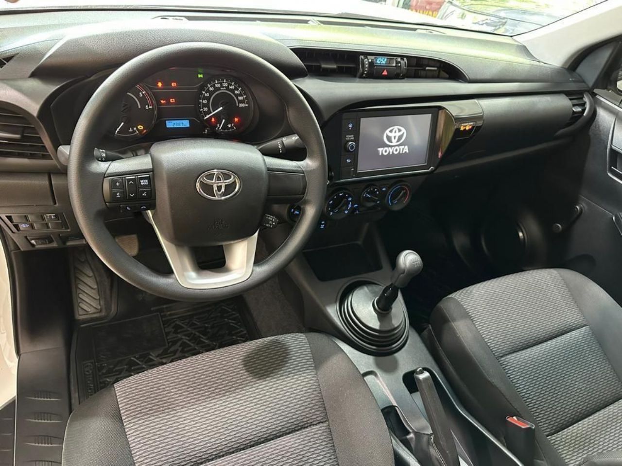 Toyota Hilux Usada Financiado en Mendoza, deRuedas