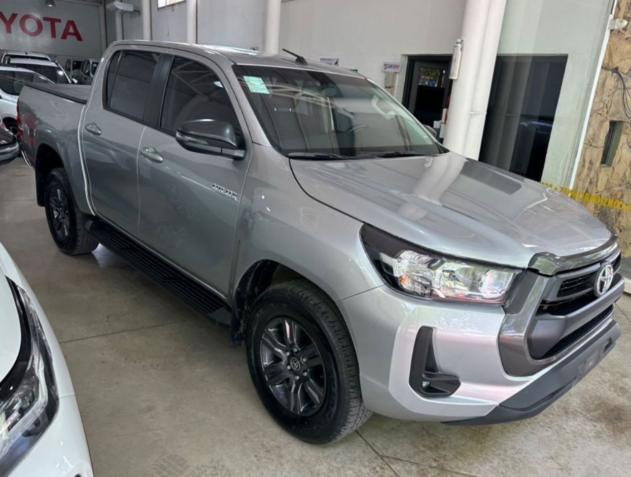 Toyota Hilux Usada Financiado en Mendoza, deRuedas