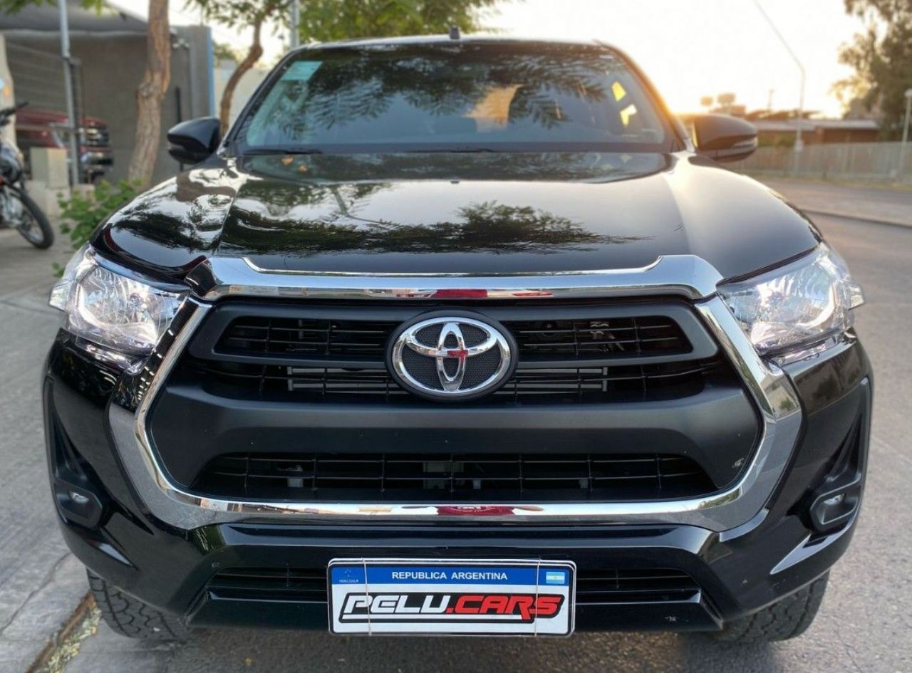 Toyota Hilux Usada Financiado en San Juan, deRuedas