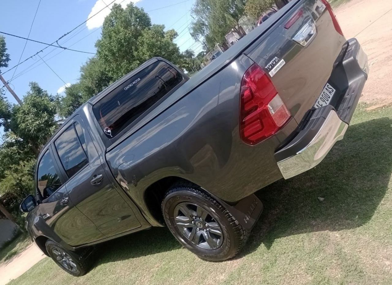 Toyota Hilux Usada en Córdoba, deRuedas