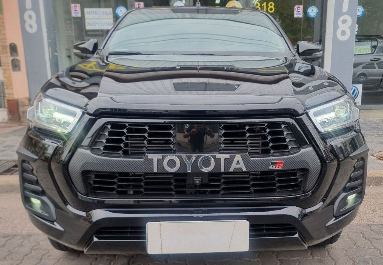 Toyota Hilux Usada Financiado en Mendoza, deRuedas