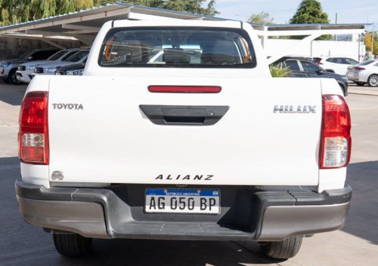 Toyota Hilux Usada en San Luis, deRuedas