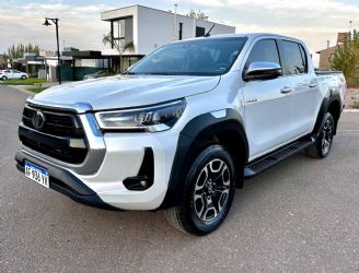 Toyota Hilux Usada en Mendoza Financiado
