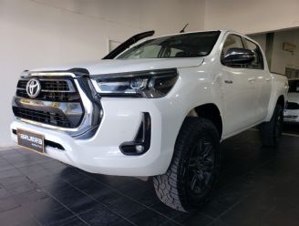Toyota Hilux Usada en Mendoza Financiado
