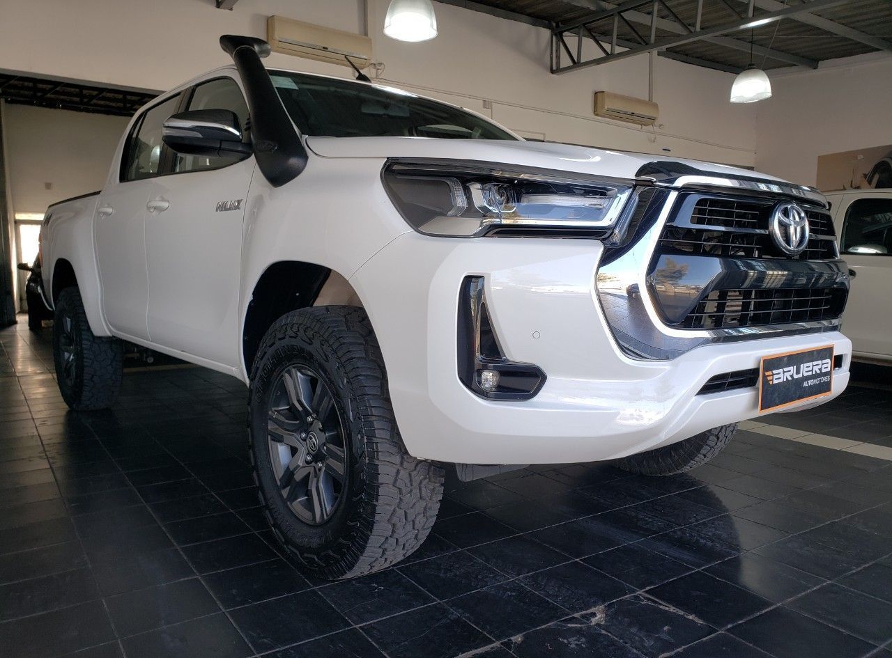 Toyota Hilux Usada Financiado en Mendoza, deRuedas