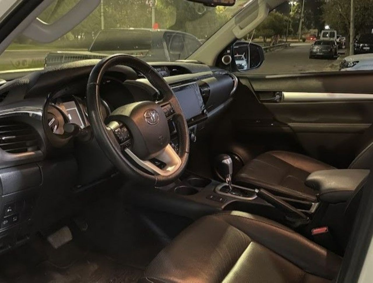 Toyota Hilux Usada Financiado en San Juan, deRuedas