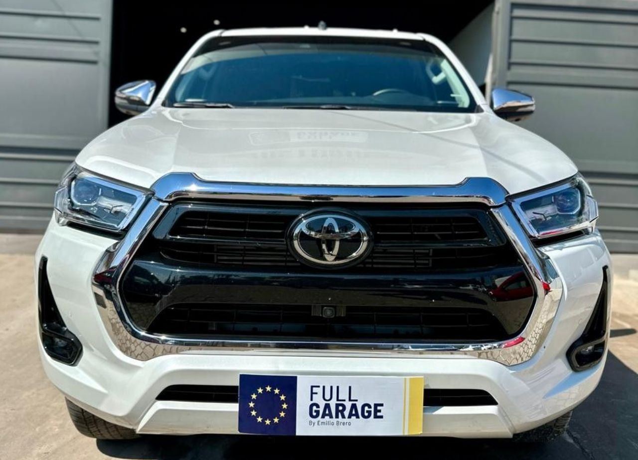 Toyota Hilux Usada Financiado en Córdoba, deRuedas