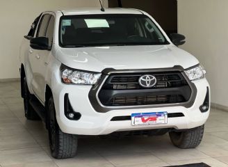 Toyota Hilux Usada en Mendoza Financiado