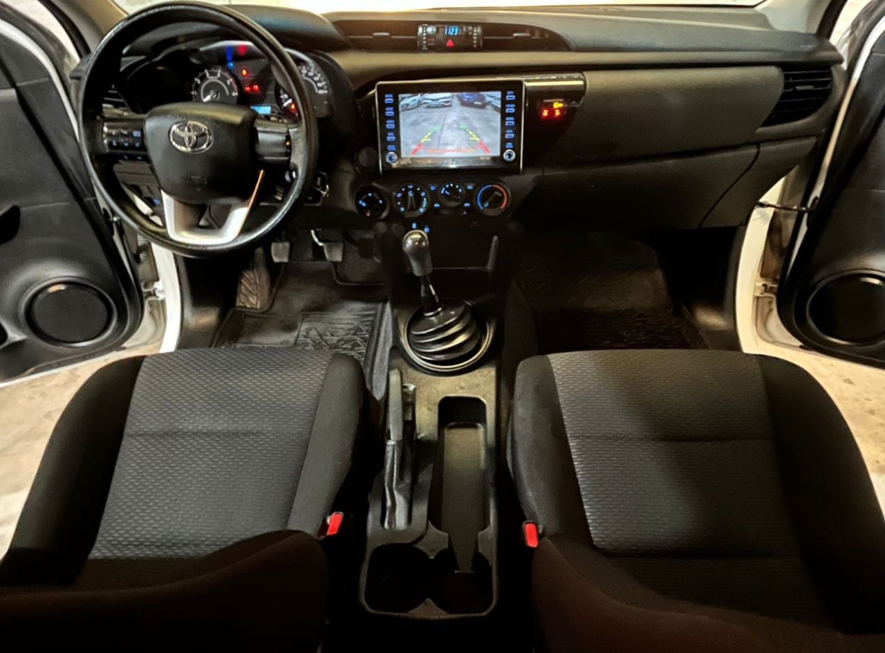 Toyota Hilux Usada Financiado en Mendoza, deRuedas