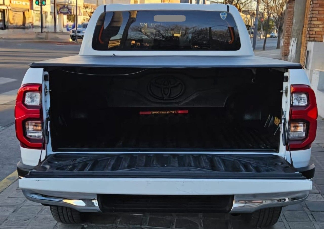 Toyota Hilux Usada Financiado en Córdoba, deRuedas