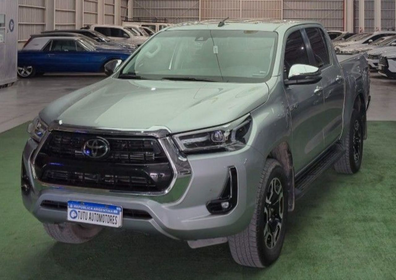Toyota Hilux Usada Financiado en Córdoba, deRuedas