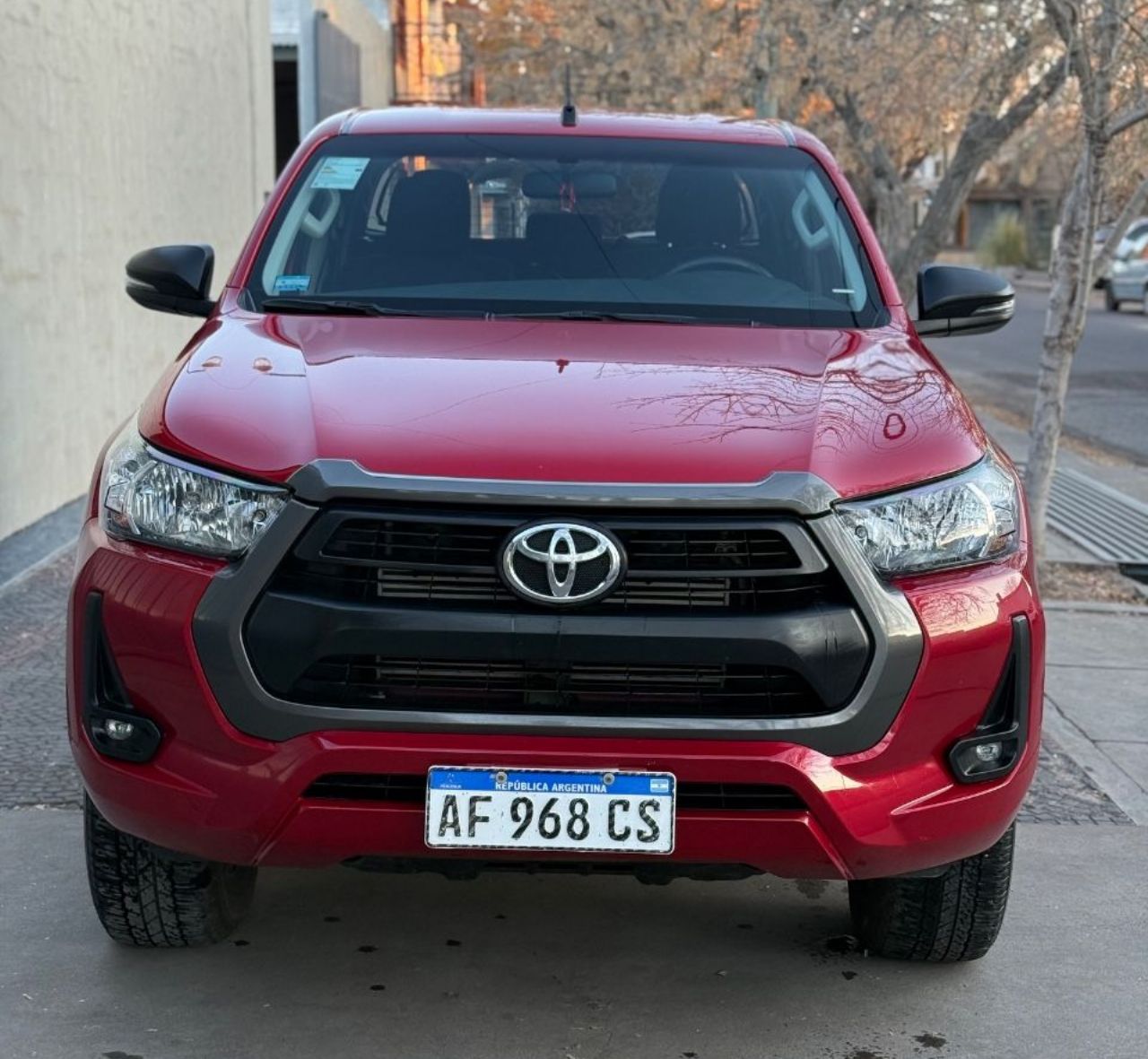 Toyota Hilux Usada Financiado en Mendoza, deRuedas